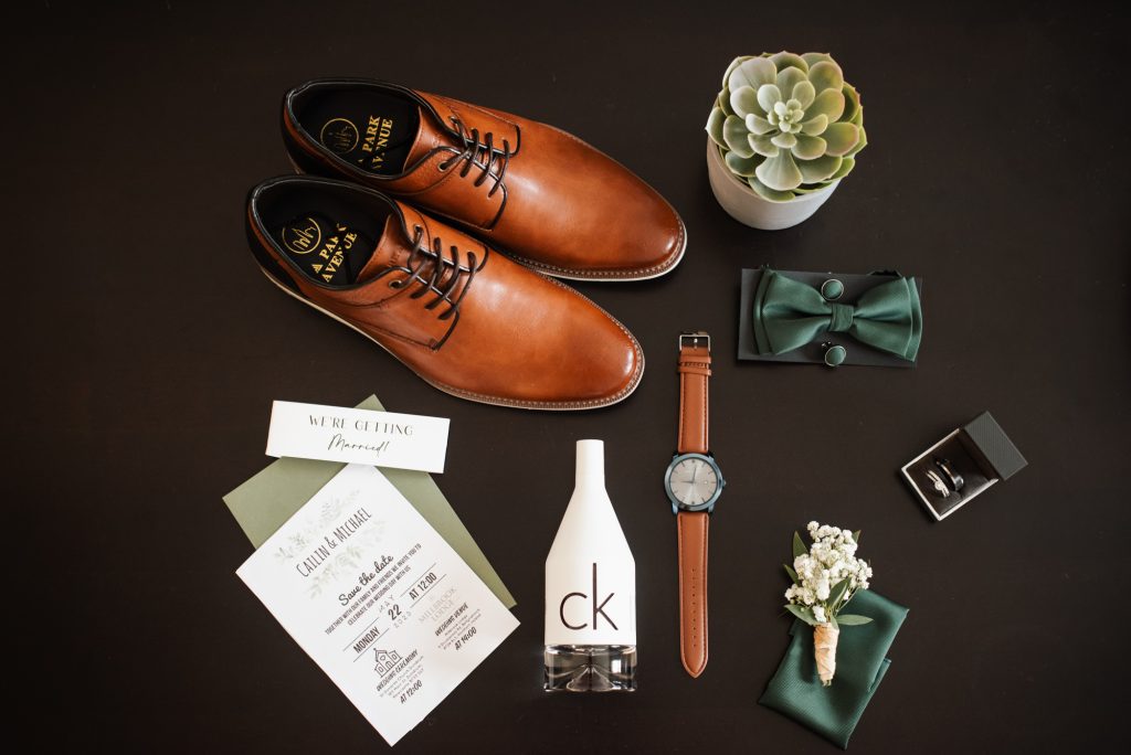 Groom's details layflat
